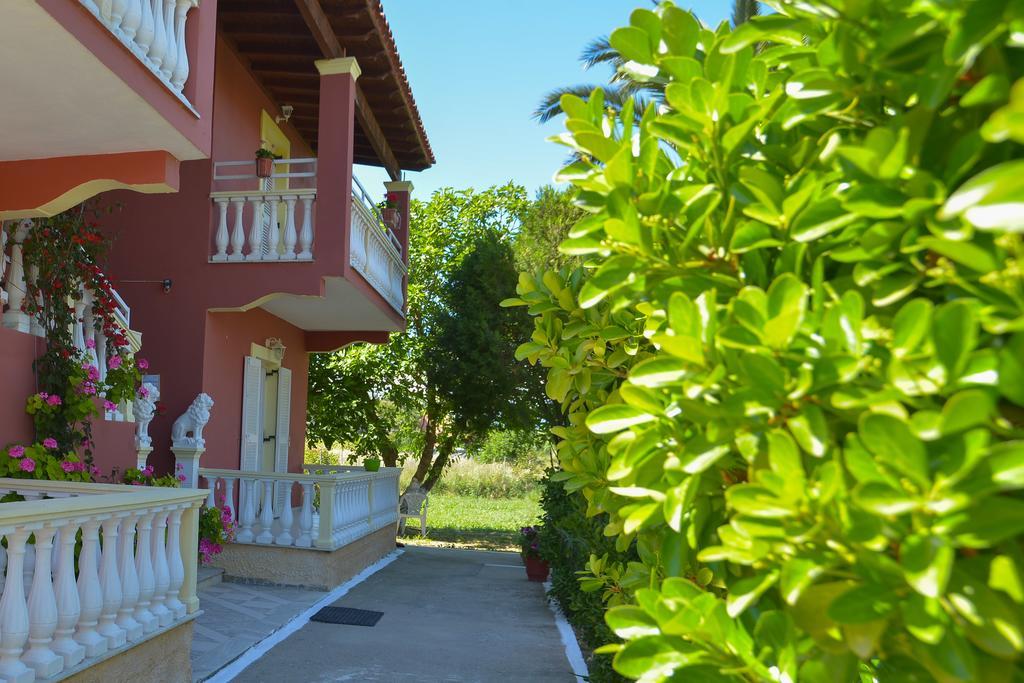 Giannis And Fridas Garden Apartment Sidárion Exterior photo