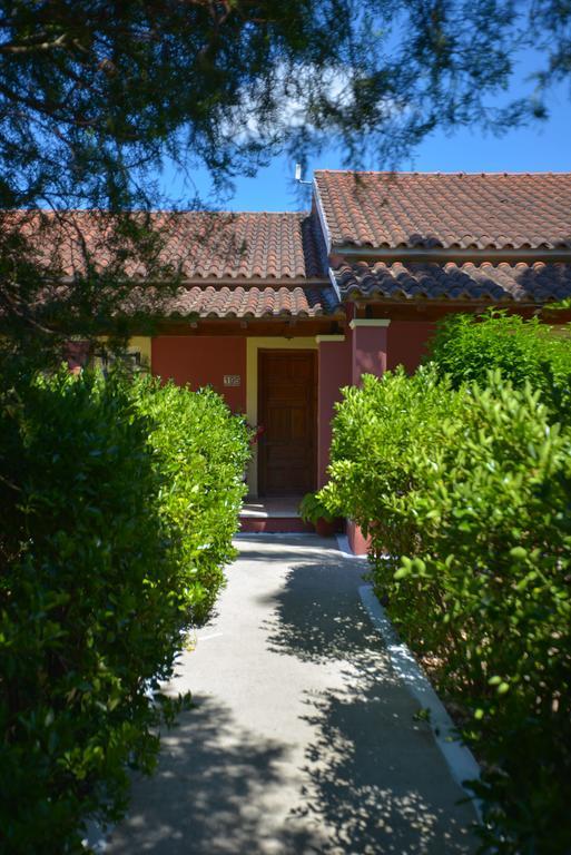 Giannis And Fridas Garden Apartment Sidárion Exterior photo