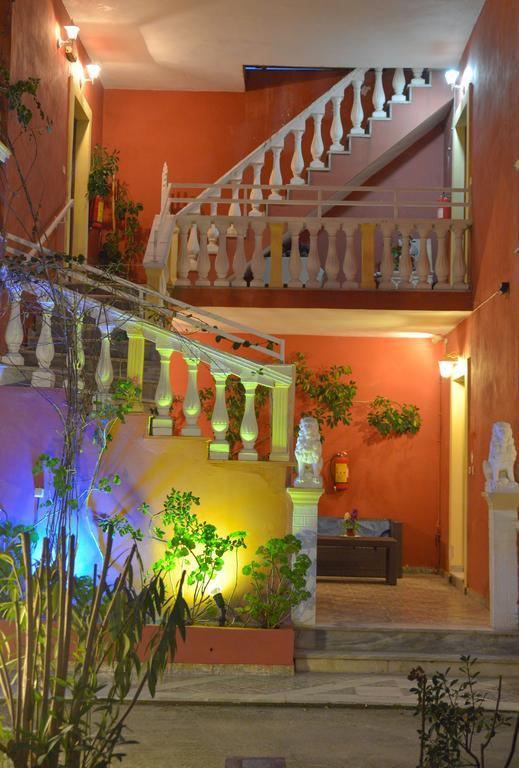Giannis And Fridas Garden Apartment Sidárion Exterior photo