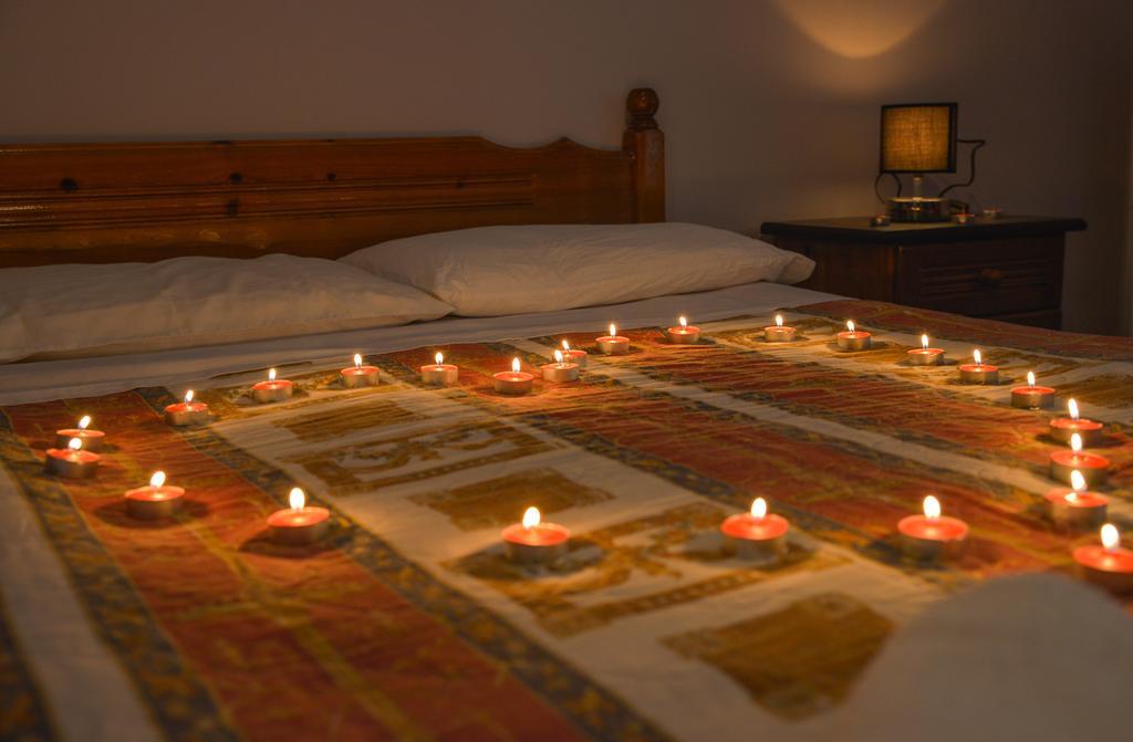 Giannis And Fridas Garden Apartment Sidárion Room photo